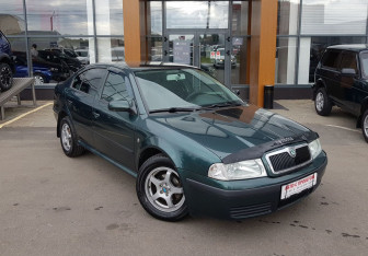 Подержанный автомобиль Skoda Octavia Liftback 2008 года (3 фото)