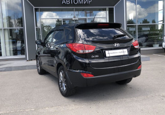 Подержанный автомобиль Hyundai ix35 2014 года (7 фото)