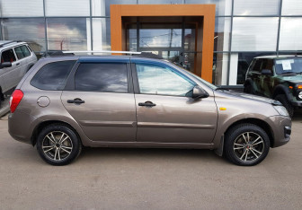 Подержанный автомобиль LADA (ВАЗ) Kalina Wagon 2016 года (4 фото)