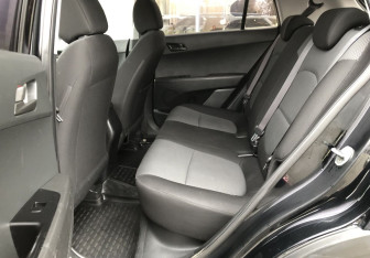 Подержанный автомобиль Hyundai Creta 2017 года (11 фото)