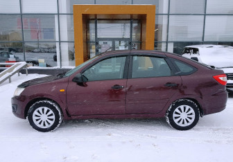 Подержанный автомобиль LADA (ВАЗ) Granta Liftback 2015 года (8 фото)