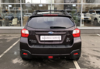 Подержанный автомобиль Subaru XV 2012 года (6 фото)