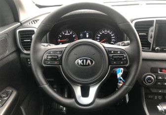 Подержанный автомобиль Kia Sportage 2018 года (12 фото)