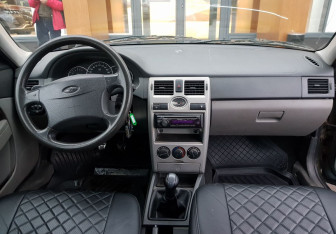 Подержанный автомобиль LADA (ВАЗ) Priora Hatchback 2010 года (11 фото)