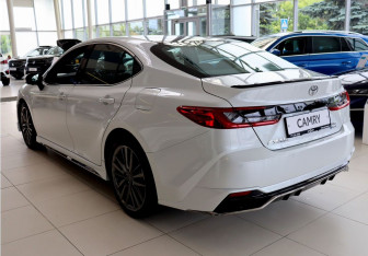 Новый Toyota Camry Sedan 2026 (5 фото)