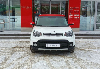 Подержанный автомобиль Kia Soul 2017 года (2 фото)
