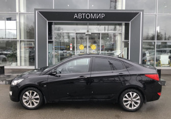 Подержанный автомобиль Hyundai Solaris Sedan 2014 года (8 фото)