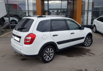 Подержанный автомобиль LADA (ВАЗ) Granta Wagon 2019 года (5 фото)