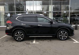 Подержанный автомобиль Nissan X-Trail 2019 года (4 фото)