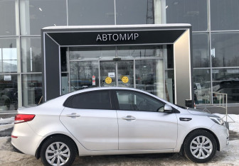Подержанный автомобиль Kia Rio Sedan 2016 года (4 фото)