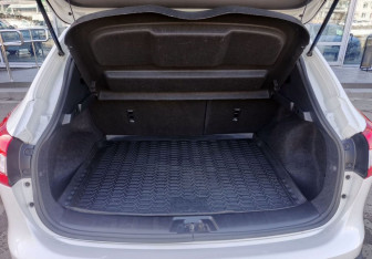 Подержанный автомобиль Nissan Qashqai 2016 года (12 фото)