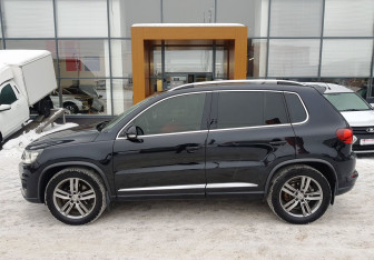 Подержанный автомобиль Volkswagen Tiguan 2014 года (8 фото)