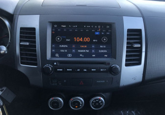 Подержанный автомобиль Mitsubishi Outlander 2007 года (12 фото)