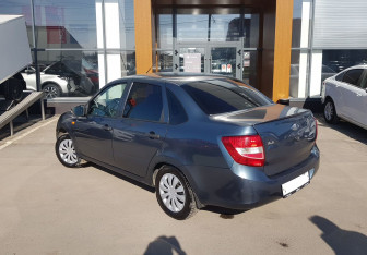 Подержанный автомобиль LADA (ВАЗ) Granta Sedan 2015 года (6 фото)