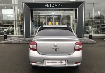 Подержанный автомобиль Renault Logan Sedan 2016 года (6 фото)