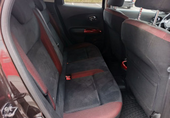 Подержанный автомобиль Nissan Juke 2011 года (16 фото)