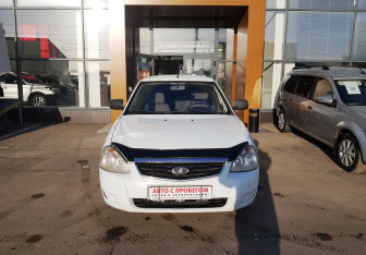 Подержанный автомобиль LADA (ВАЗ) Priora Hatchback 2013 года (2 фото)
