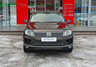 Подержанный автомобиль Volkswagen Touareg 2017 года (2 фото)