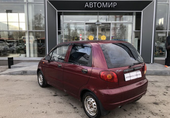 Подержанный автомобиль Daewoo Matiz 2009 года (7 фото)