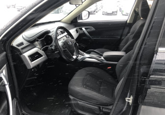 Подержанный автомобиль Geely Atlas 2018 года (9 фото)