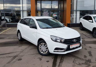 Подержанный автомобиль LADA (ВАЗ) Vesta Wagon 2020 года (3 фото)