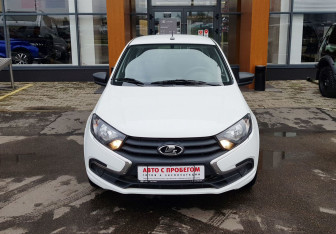 Подержанный автомобиль LADA (ВАЗ) Granta Sedan 2021 года (2 фото)