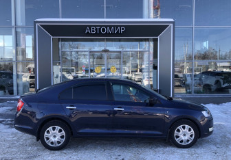 Подержанный автомобиль Skoda Rapid Liftback 2017 года (4 фото)