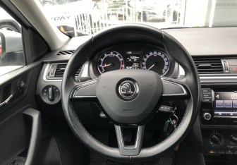 Подержанный автомобиль Skoda Rapid Liftback 2019 года (12 фото)