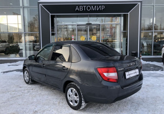 Подержанный автомобиль LADA (ВАЗ) Granta Sedan 2020 года (7 фото)