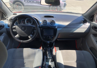 Подержанный автомобиль Chevrolet Lacetti Hatchback 2006 года (10 фото)