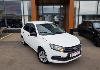 Подержанный автомобиль LADA (ВАЗ) Granta Sedan 2020 года (3 фото)