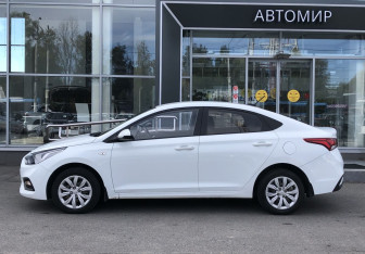 Подержанный автомобиль Hyundai Solaris Sedan 2017 года (8 фото)