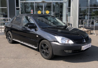 Подержанный автомобиль Mitsubishi Lancer Sedan 2007 года (3 фото)