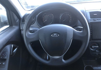 Подержанный автомобиль LADA (ВАЗ) Granta Sedan 2022 года (12 фото)