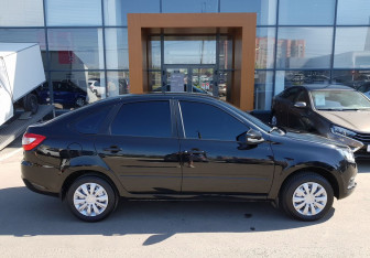 Подержанный автомобиль LADA (ВАЗ) Granta Liftback 2023 года (4 фото)