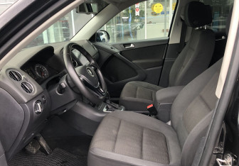Подержанный автомобиль Volkswagen Tiguan 2012 года (9 фото)