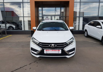 Подержанный автомобиль LADA (ВАЗ) Vesta Sedan 2023 года (2 фото)