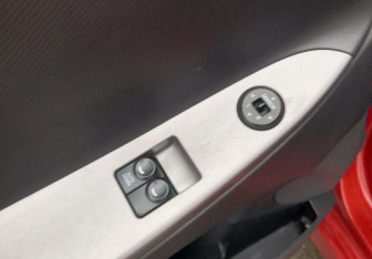 Подержанный автомобиль Hyundai Solaris Sedan 2014 года (13 фото)