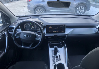 Подержанный автомобиль Geely Coolray 2020 года (10 фото)