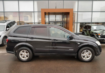 Подержанный автомобиль SsangYong Kyron 2008 года (4 фото)