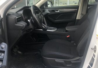 Подержанный автомобиль Haval Jolion 2024 года (9 фото)