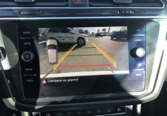 Подержанный автомобиль Volkswagen Tiguan 2018 года (15 фото)