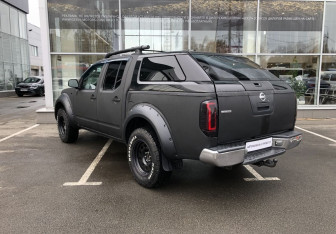 Подержанный автомобиль Nissan Navara (Frontier) 2006 года (5 фото)