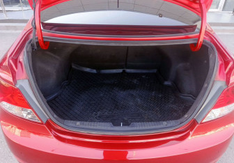 Подержанный автомобиль Hyundai Solaris Sedan 2012 года (12 фото)