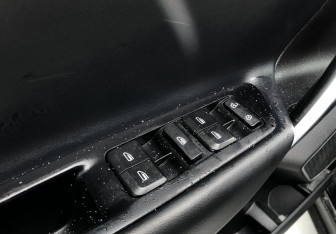 Подержанный автомобиль Geely Atlas 2018 года (13 фото)