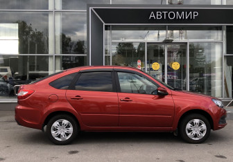 Подержанный автомобиль LADA (ВАЗ) Granta Liftback 2022 года (4 фото)