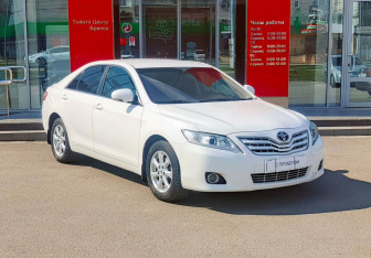 Подержанный автомобиль Toyota Camry Sedan 2011 года (3 фото)