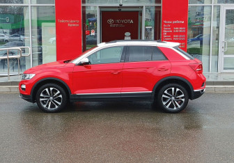 Подержанный автомобиль Volkswagen T-Roc 2020 года (8 фото)
