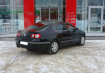 Подержанный автомобиль Volkswagen Passat Sedan 2006 года (5 фото)