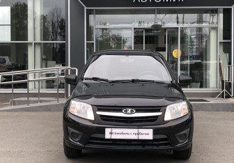 Подержанный автомобиль LADA (ВАЗ) Granta Liftback 2015 года (2 фото)